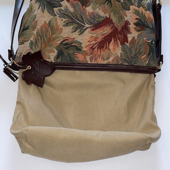 RELICđ Tapestry Bucket Shoulder Bag relic by fossil Messenger with Leaf Charm - Picture 10 of 16